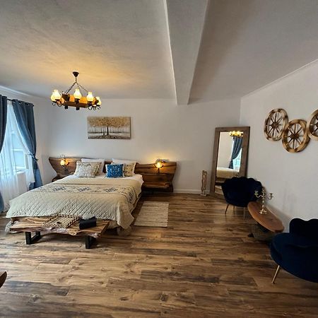 Апартаменти Blue House Citadel Elite Сігішоара Екстер'єр фото