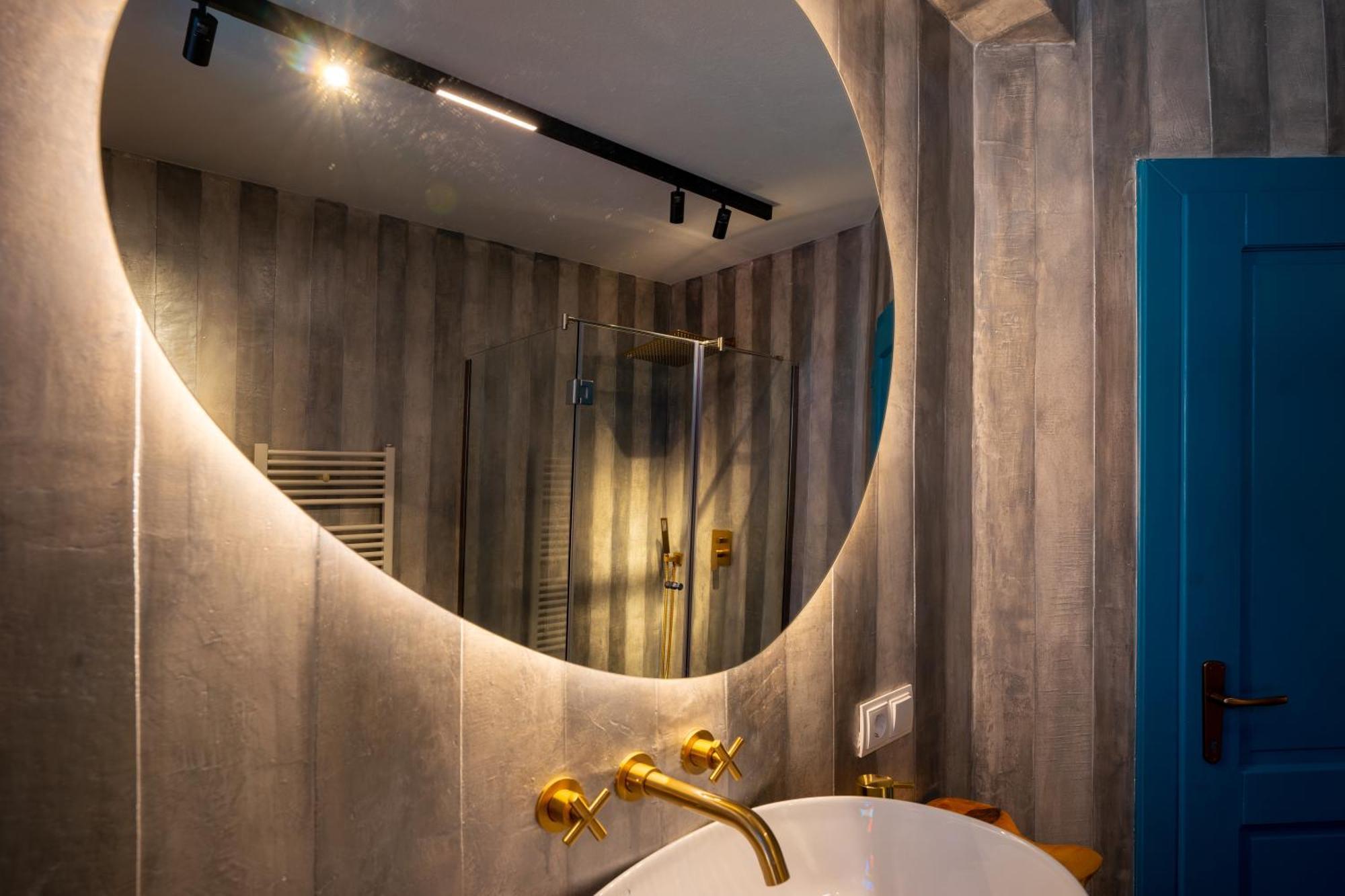 Апартаменти Blue House Citadel Elite Сігішоара Екстер'єр фото